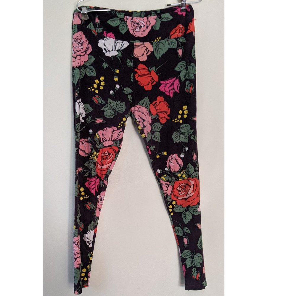 LAST CHANCE LuLaRoe Tall & Curvy Floral Leggings